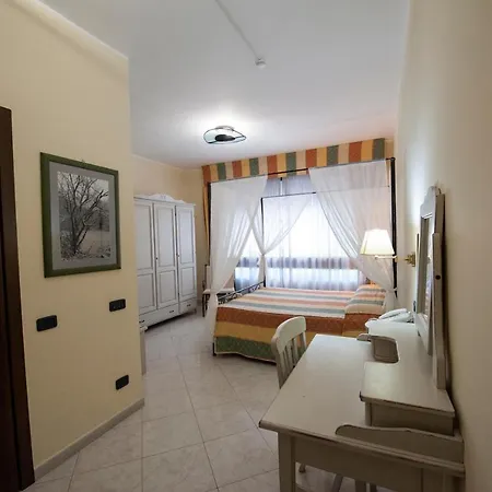 Terme Cappetta كونتورسي